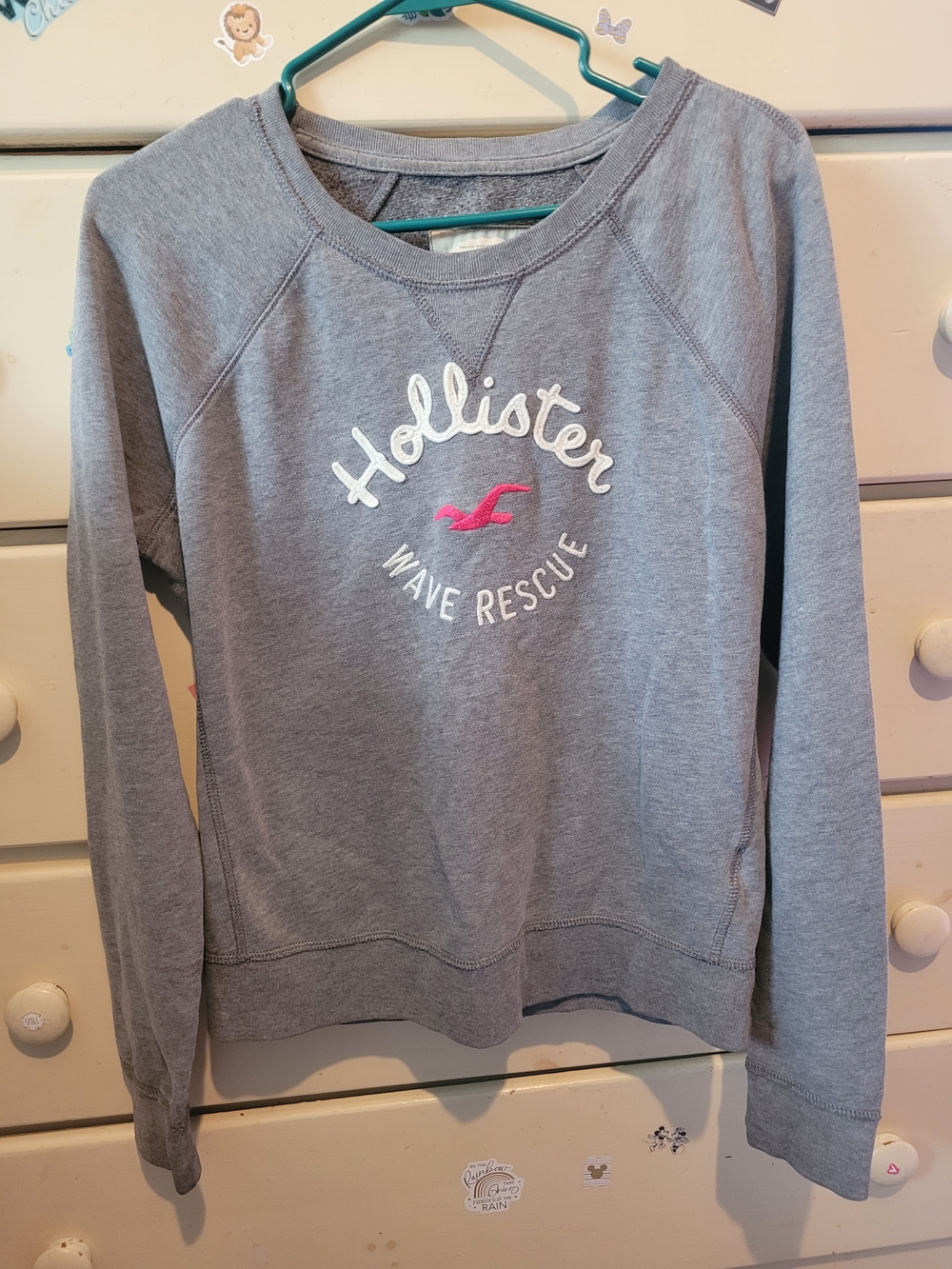 Hollister Women's Gray Crewneck Sweatshirt - Wave Rescue